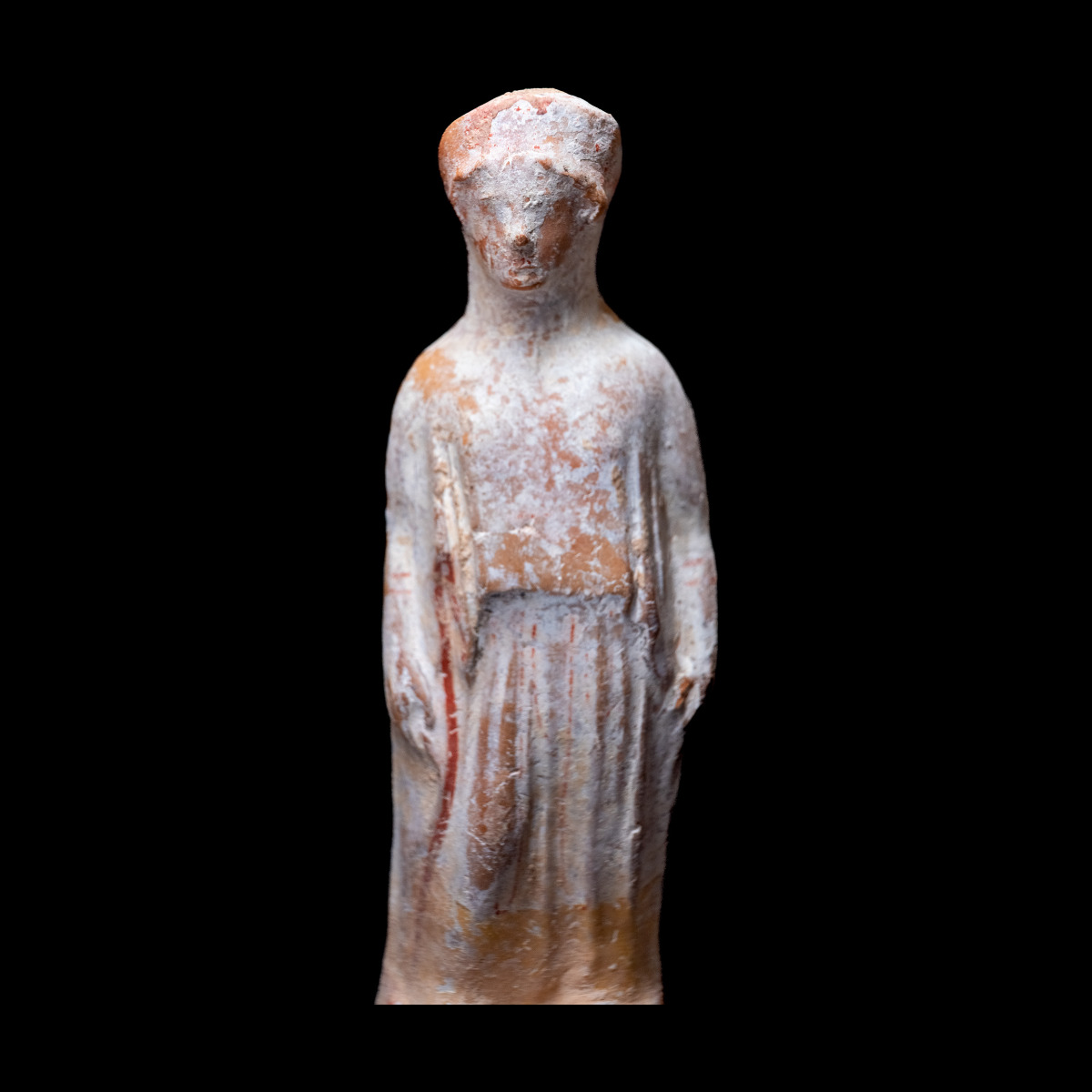 Statuette de Koré  debout ancien numéro 585 à l’arrière