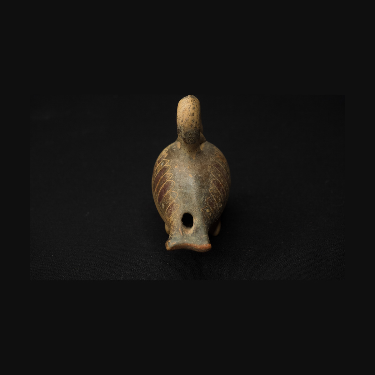 Vase plastique corinthien  en forme de cygne.Test de thermoluminescence fourni thumbnail 4
