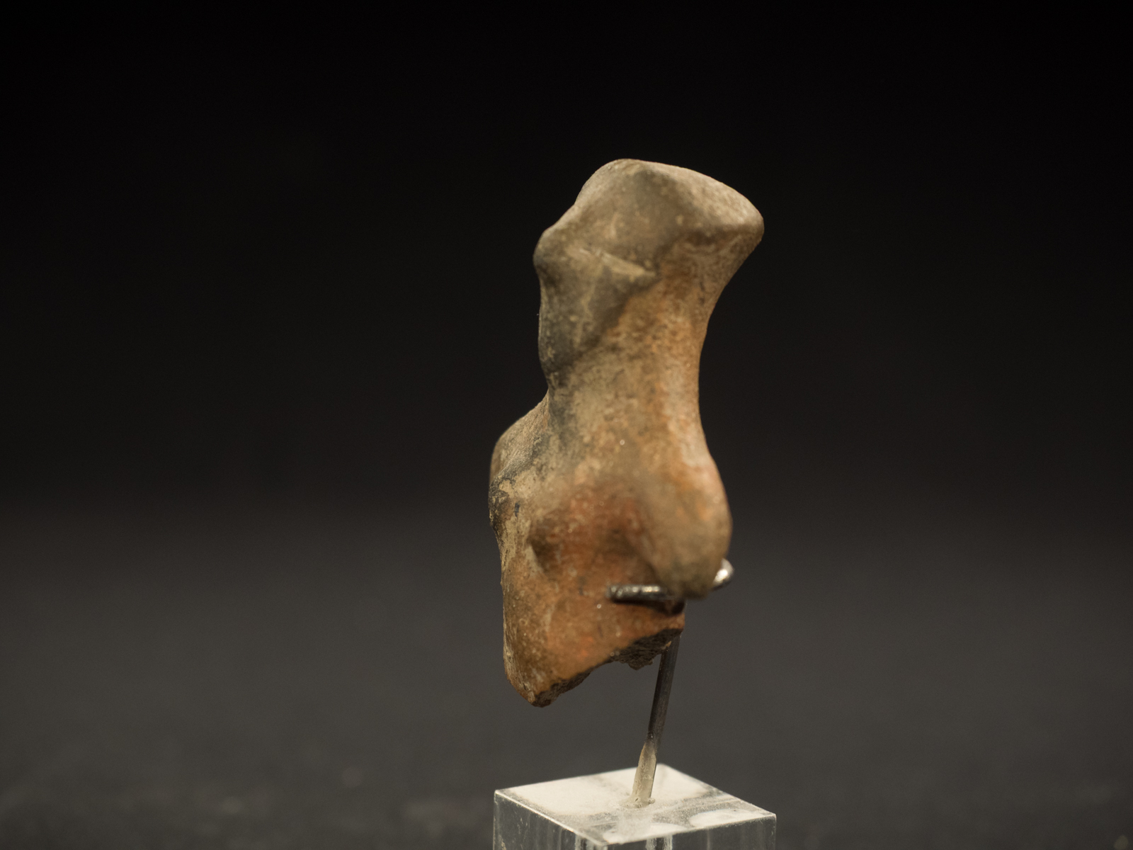 Buste et tête de statuette féminine stylisée vinca thumbnail 3