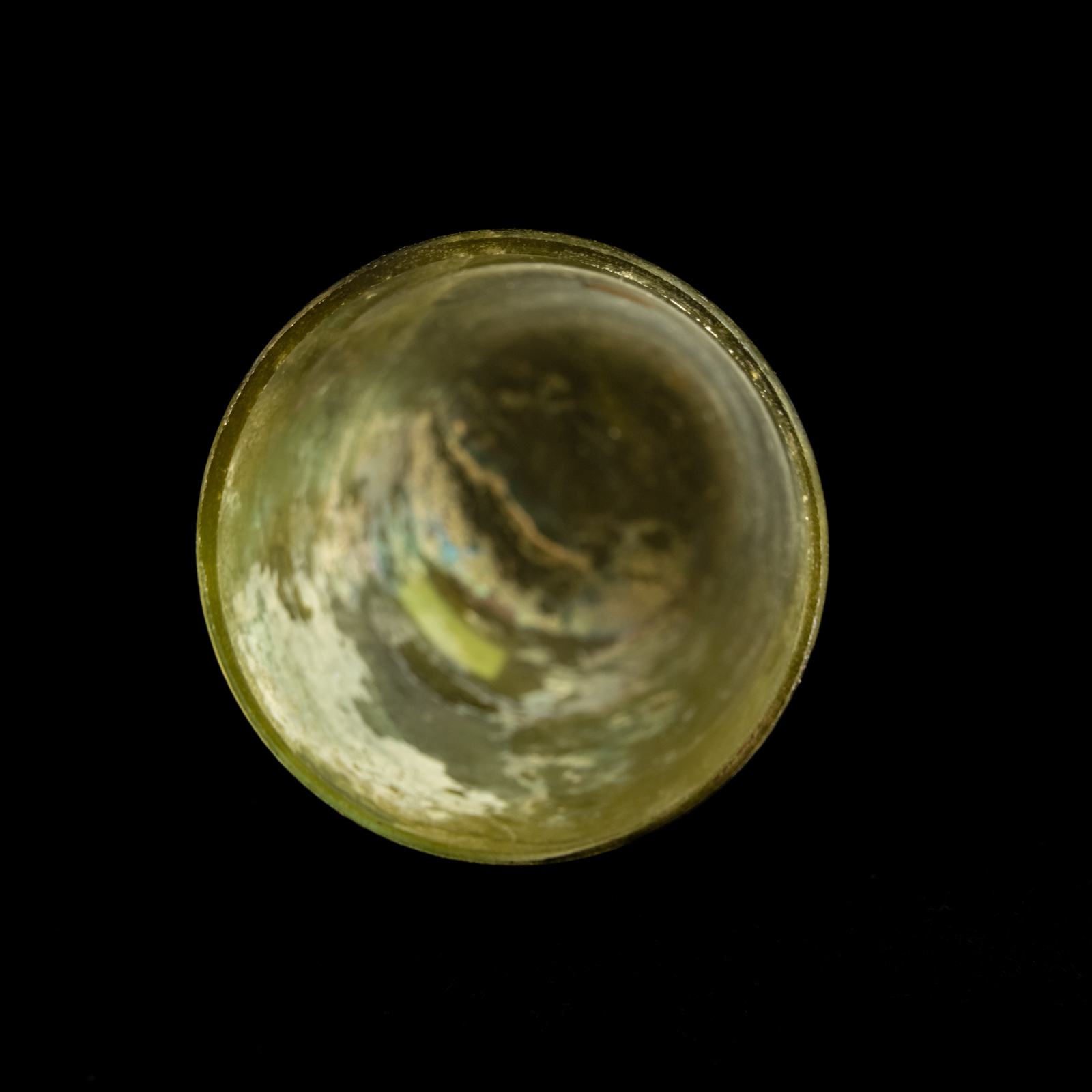 Gobelet tronconique à fond plat et à bande incisée thumbnail 6